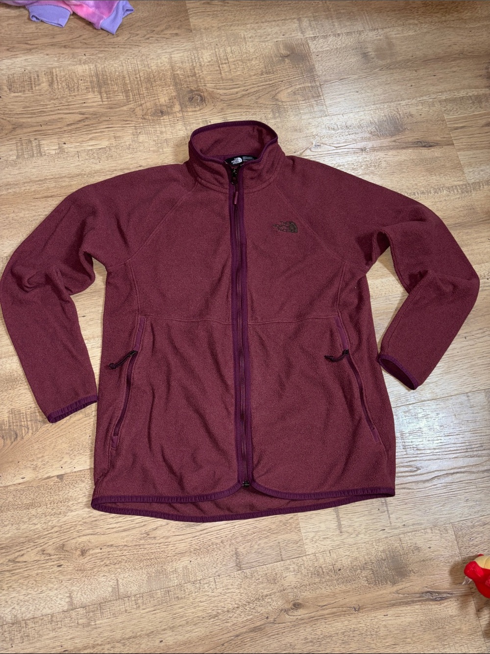 The North Face Women's Deep Burgundy Full-Zip Fleece Jacket